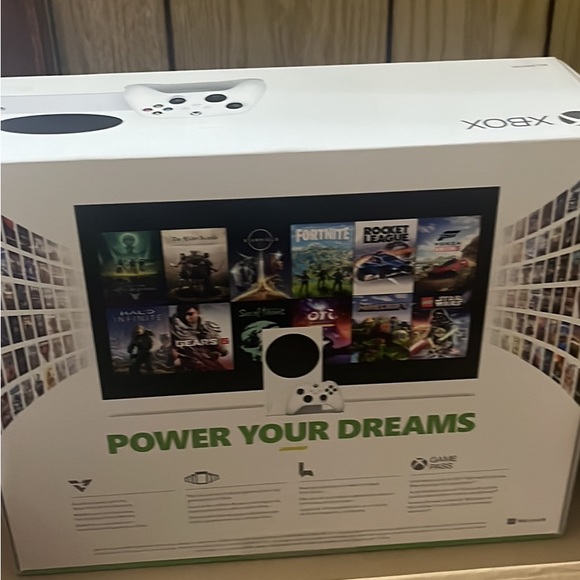 Brand new xbox series s not even opened i will take best offer